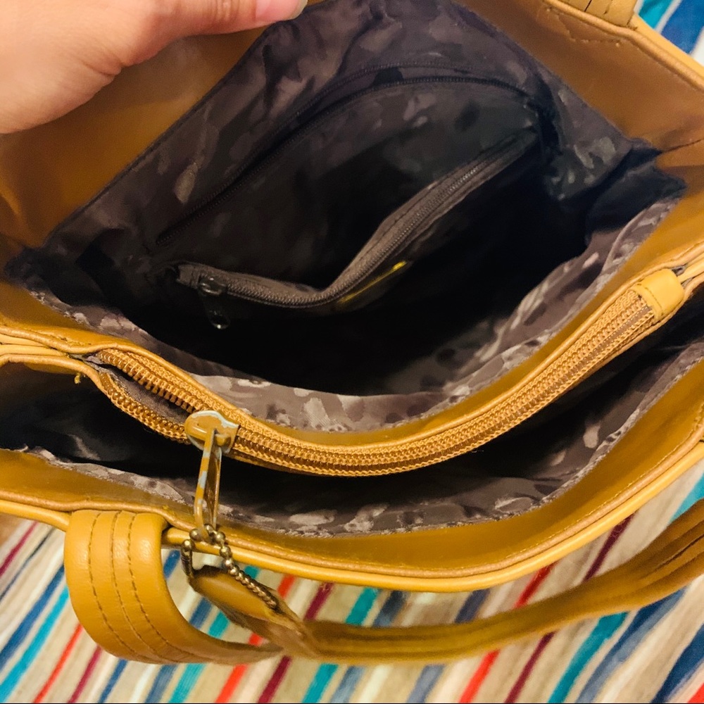 ⭐️ JACQUELINE FERRAR Brown Leather Purse - Picture 5 of 6